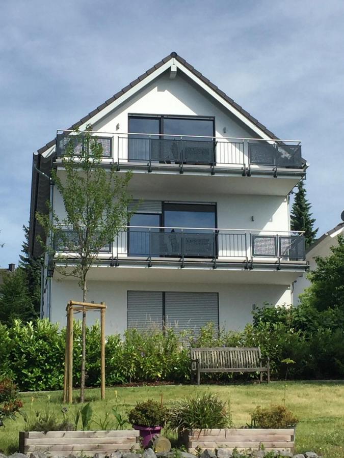 Ferienwohnungen Pellenzblick - Wohnen Auf Zeit - Nickenich Exterior photo